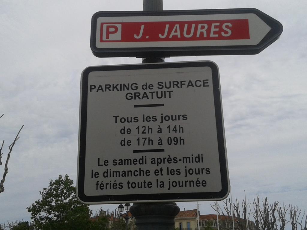 Venez Rever Beziers Centre Et Gare Il Y A Plus Cher Mais C Est Moins Bien Εξωτερικό φωτογραφία