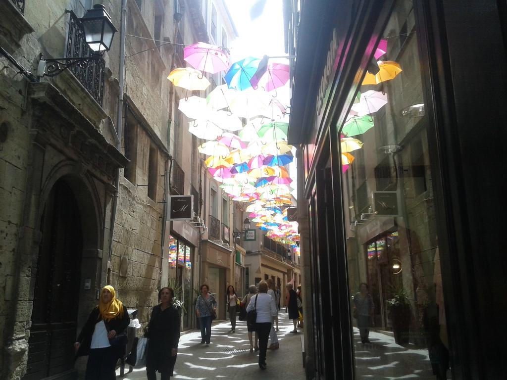 Venez Rever Beziers Centre Et Gare Il Y A Plus Cher Mais C Est Moins Bien Εξωτερικό φωτογραφία